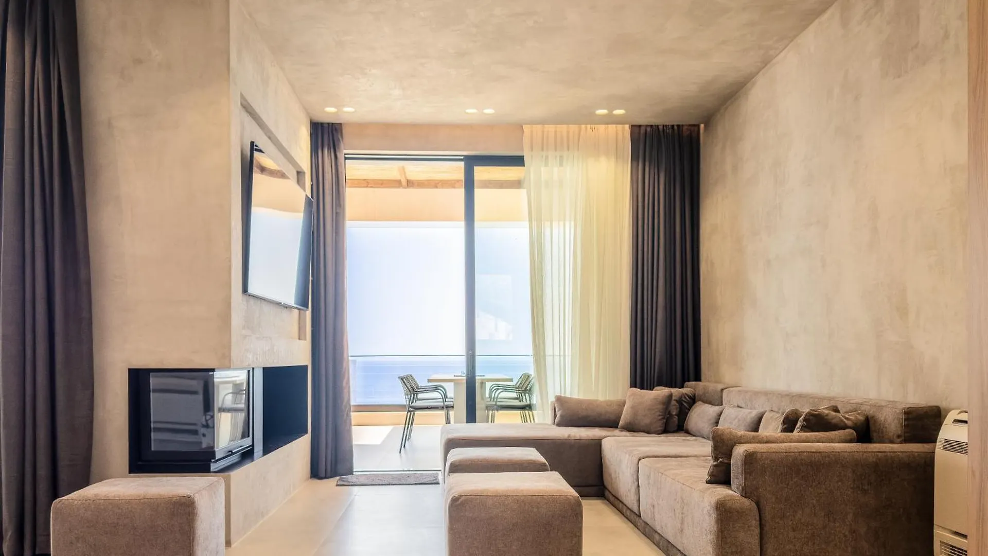 Villa 4 - Thymus Residence Dhërmi